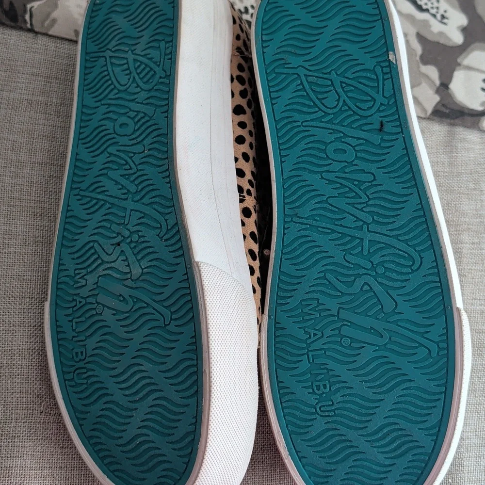 Nwt Blowfish Sneakers - Picture 3 of 3